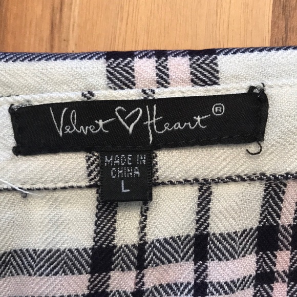 NWOT Valvet Heart. - Picture 4 of 9